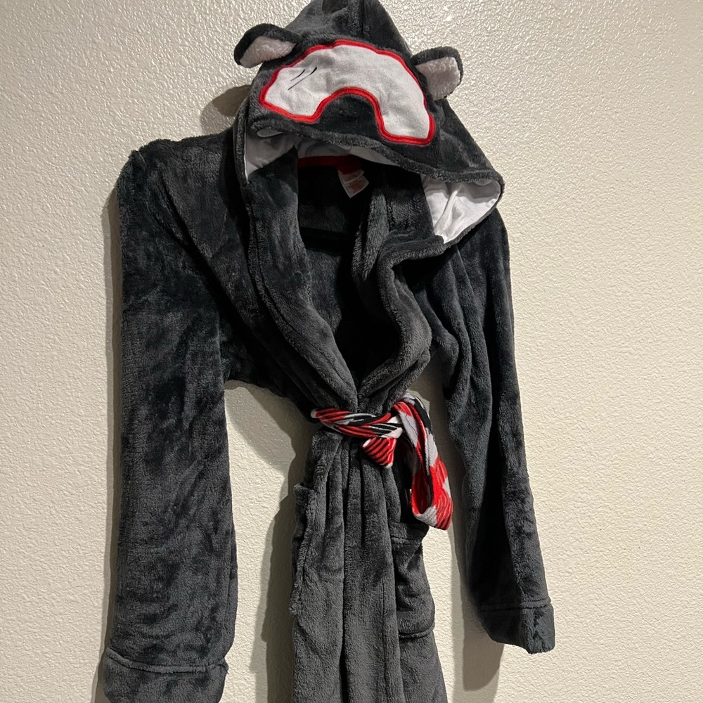 Cat & Jack size 16 robe